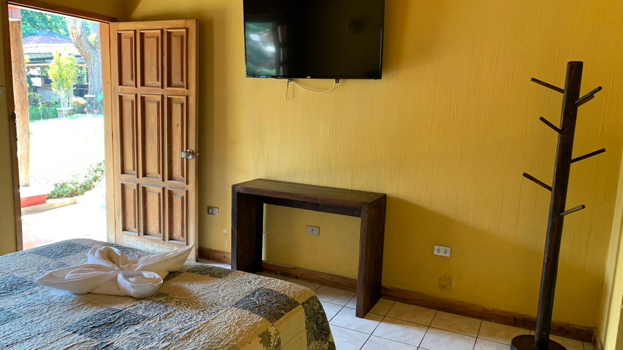 Habitacion con television